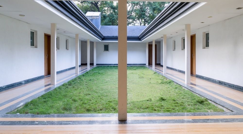 Mint Koregaon Park Next To Osho Ashram Пюн Екстериор снимка