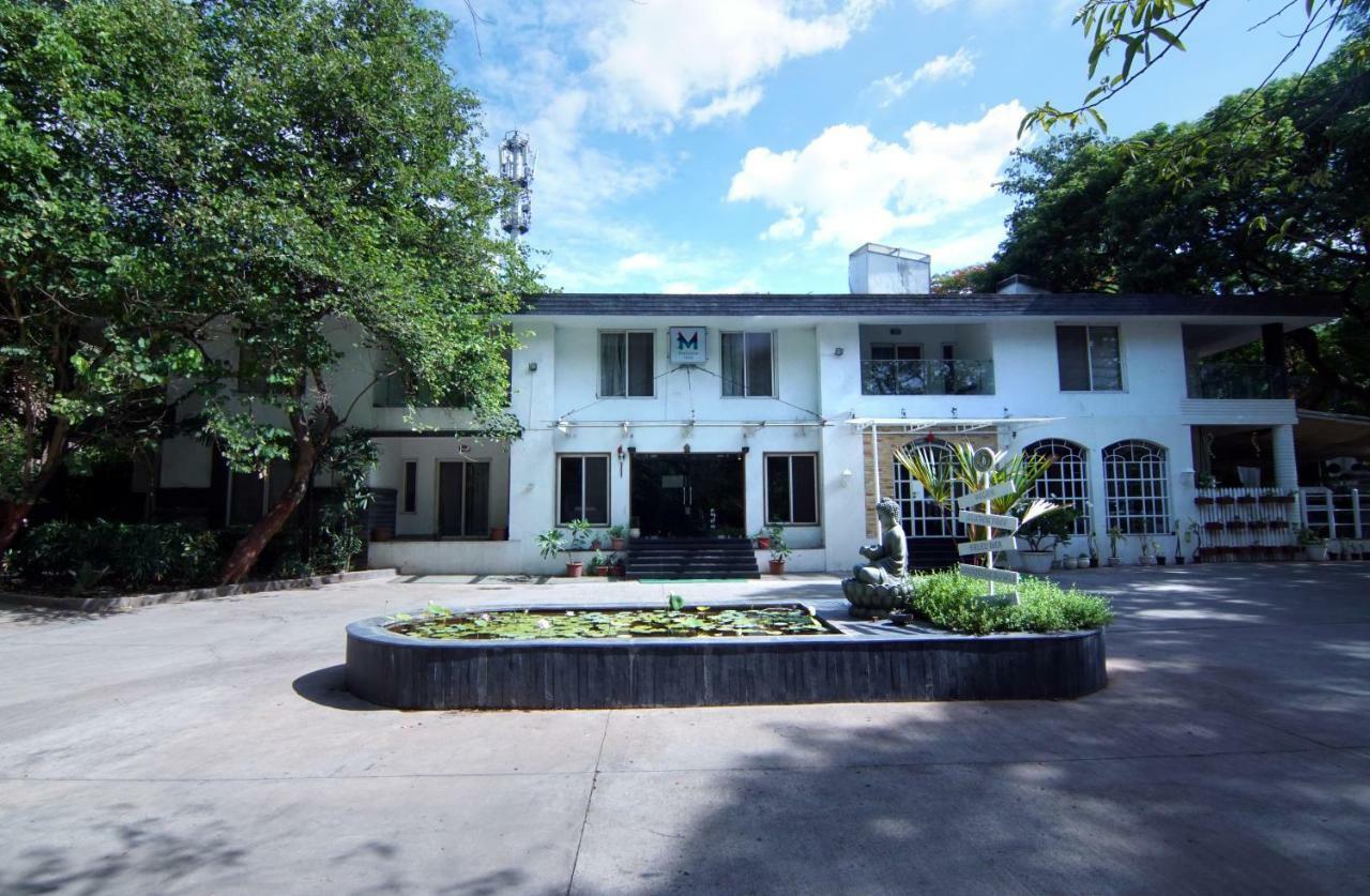 Mint Koregaon Park Next To Osho Ashram Пюн Екстериор снимка