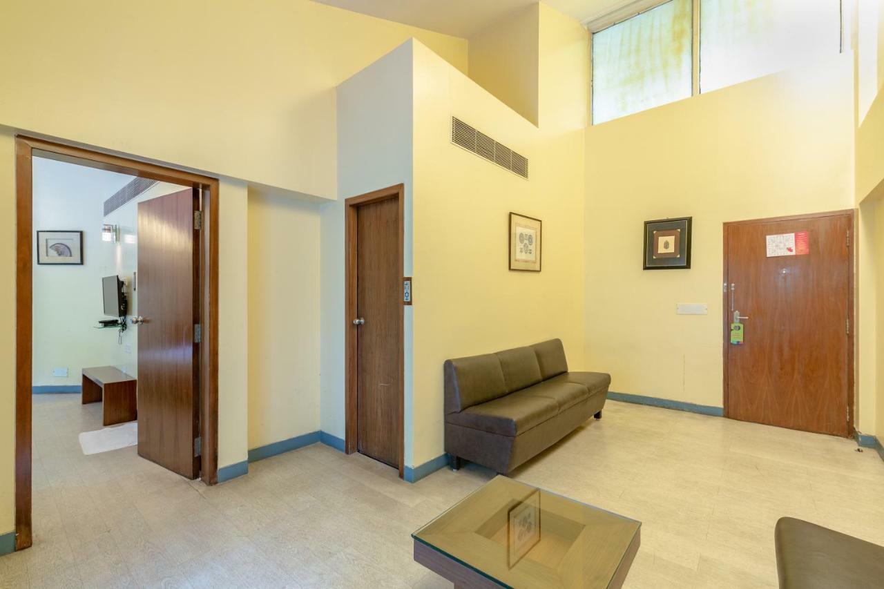 Mint Koregaon Park Next To Osho Ashram Пюн Екстериор снимка