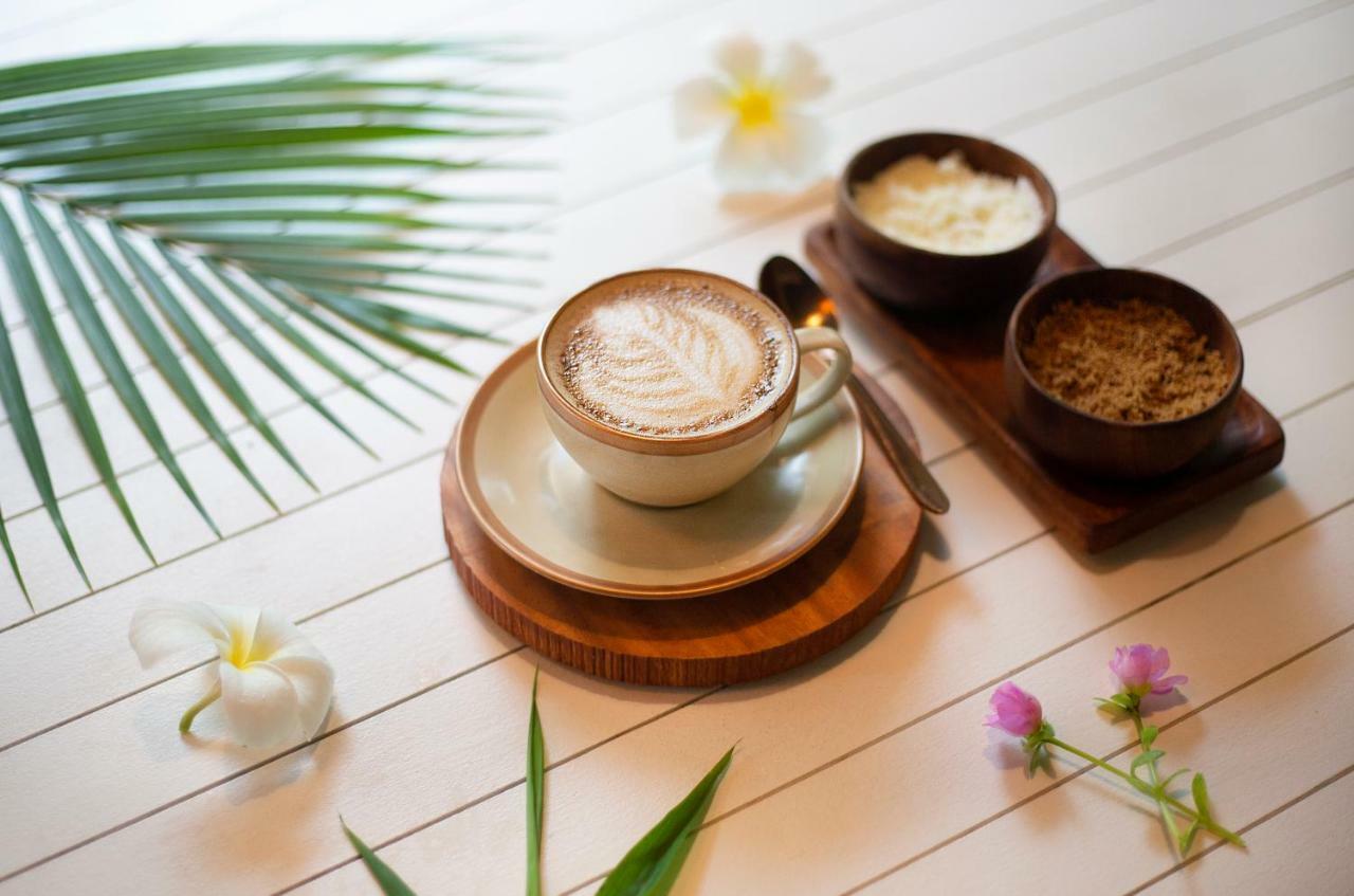 Mint Koregaon Park Next To Osho Ashram Пюн Екстериор снимка
